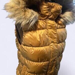 Merrell puffer vest gold with removable faux fur hood trim women's size small